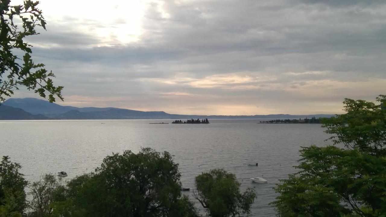 Note Di Lago Manerba del Garda Exterior photo